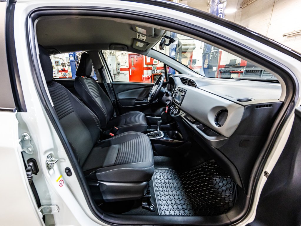 2016 Toyota Yaris SE in Montréal, Quebec - 17 - w1024h768px