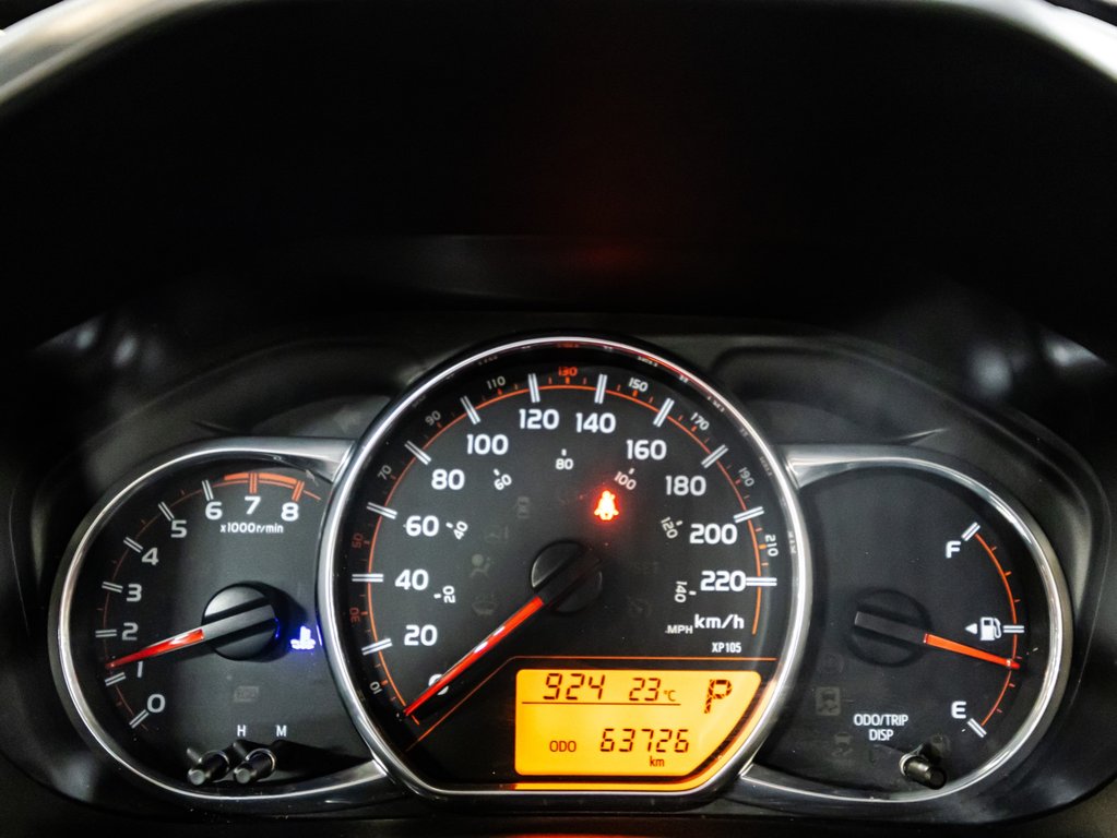 2016 Toyota Yaris SE in Montréal, Quebec - 22 - w1024h768px