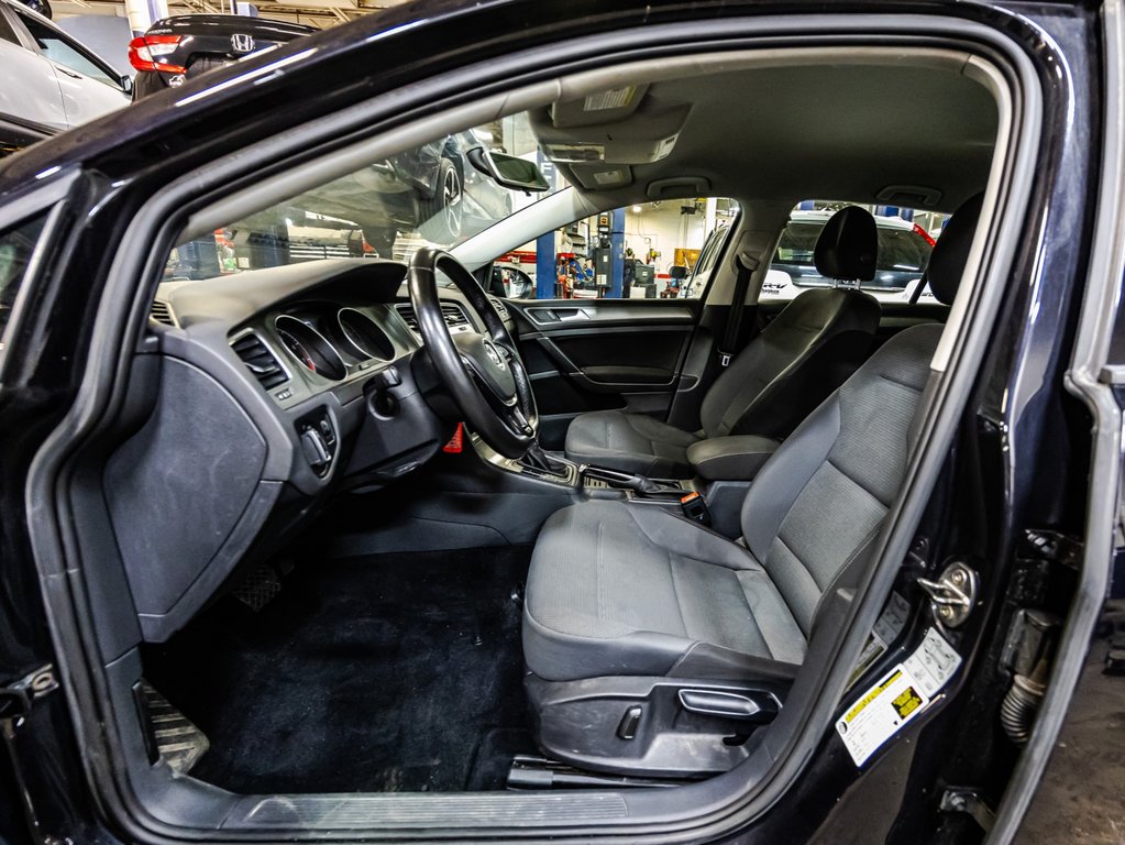 Volkswagen Golf TRENDLINE 2016 à Montréal, Québec - 15 - w1024h768px