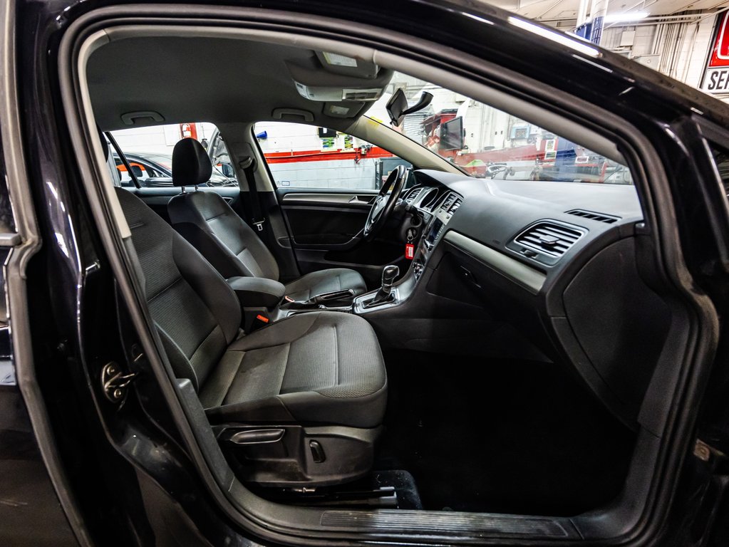 Volkswagen Golf TRENDLINE 2016 à Montréal, Québec - 14 - w1024h768px