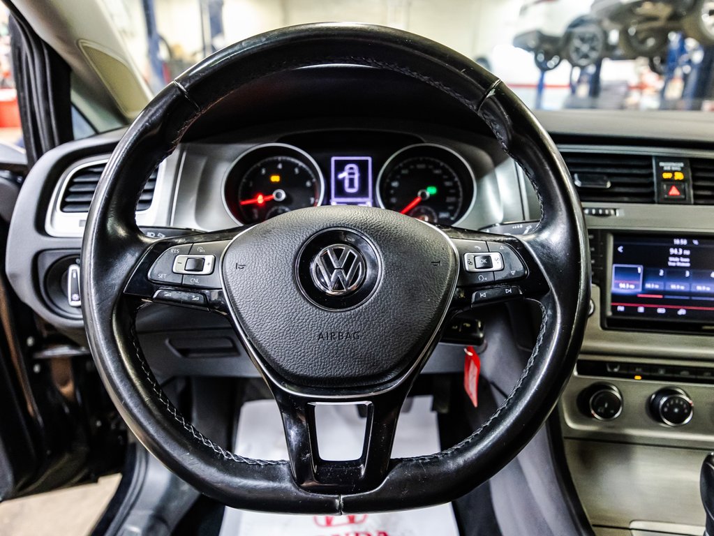 Volkswagen Golf TRENDLINE 2016 à Montréal, Québec - 18 - w1024h768px