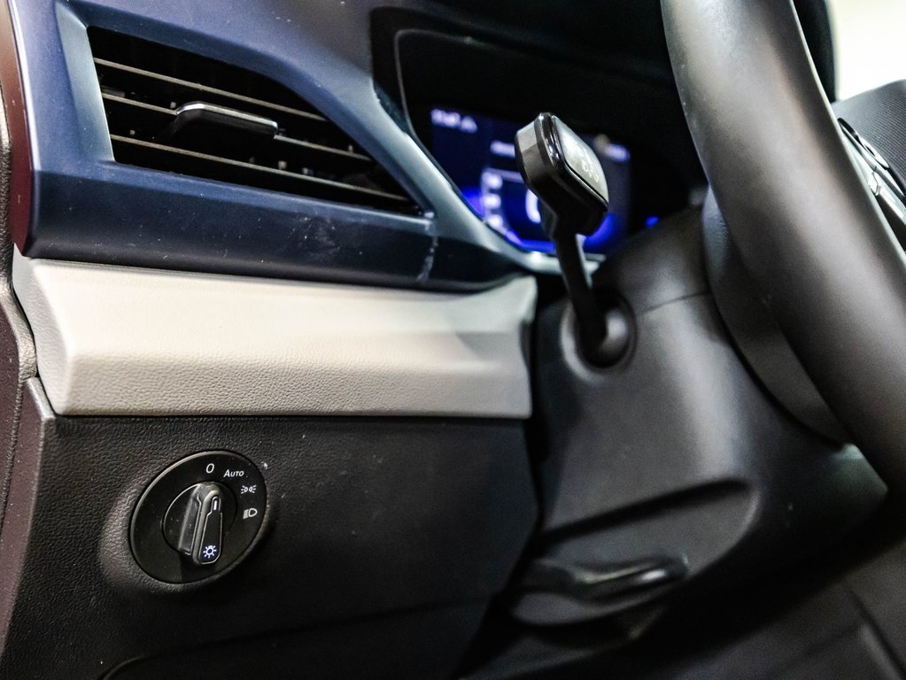 2022 Volkswagen Taos Comfortline in Montréal, Quebec - 22 - w1024h768px