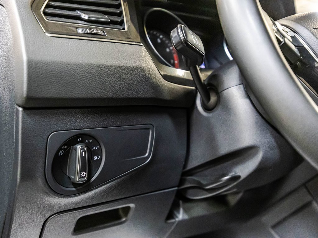 2021 Volkswagen Tiguan COMFORTLINE in Montréal, Quebec - 22 - w1024h768px