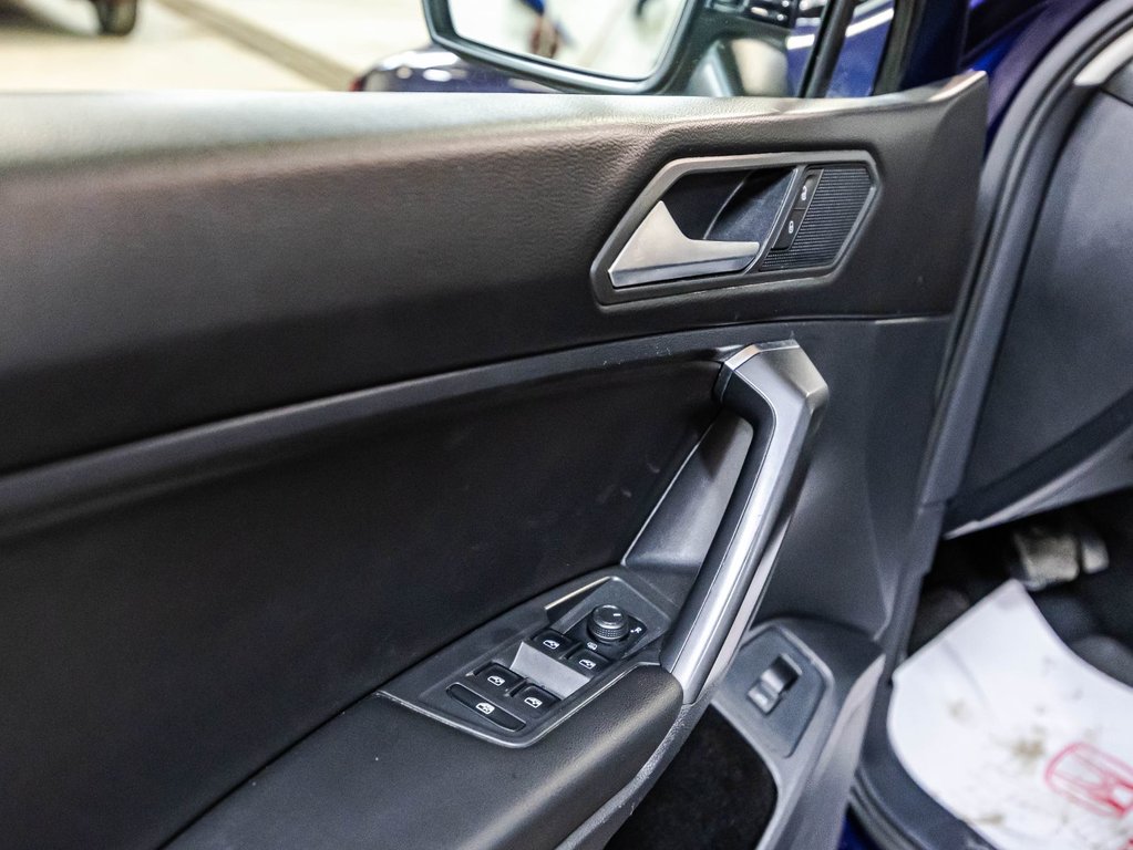 2021 Volkswagen Tiguan COMFORTLINE in Montréal, Quebec - 11 - w1024h768px