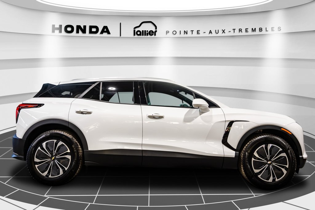 Chevrolet Blazer EV EAWD LT AWD 9300 KM JAMAIS ACCIDENTÉ 2024 à Montréal, Québec - 8 - w1024h768px