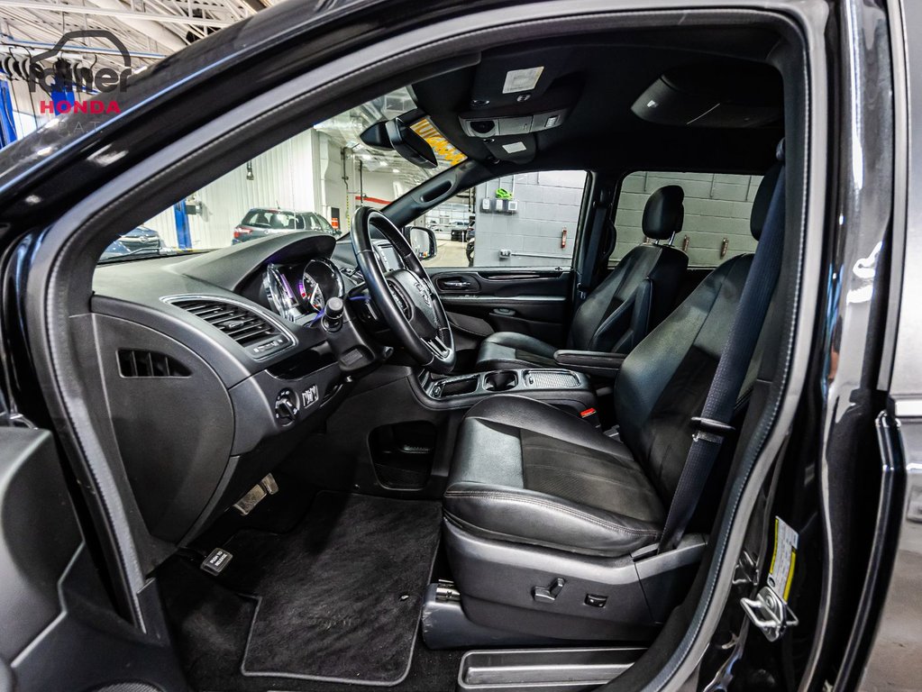 Dodge Grand Caravan Premium Plus 1 proprio 2020 à , Québec - 20 - w1024h768px