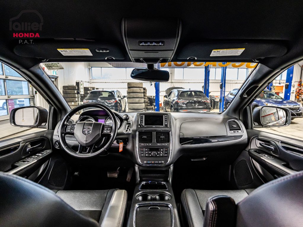 Dodge Grand Caravan Premium Plus 1 proprio 2020 à , Québec - 14 - w1024h768px