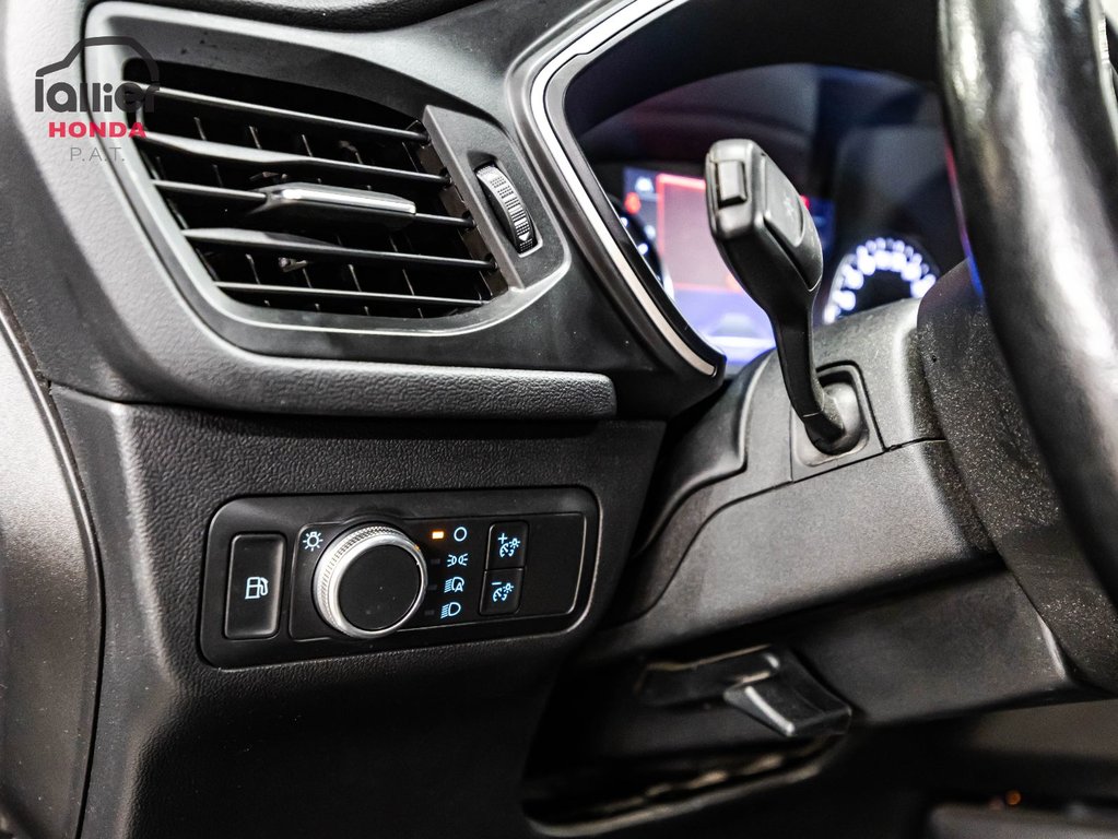 Ford Escape SE Hybrid 2021 à Montréal, Québec - 15 - w1024h768px