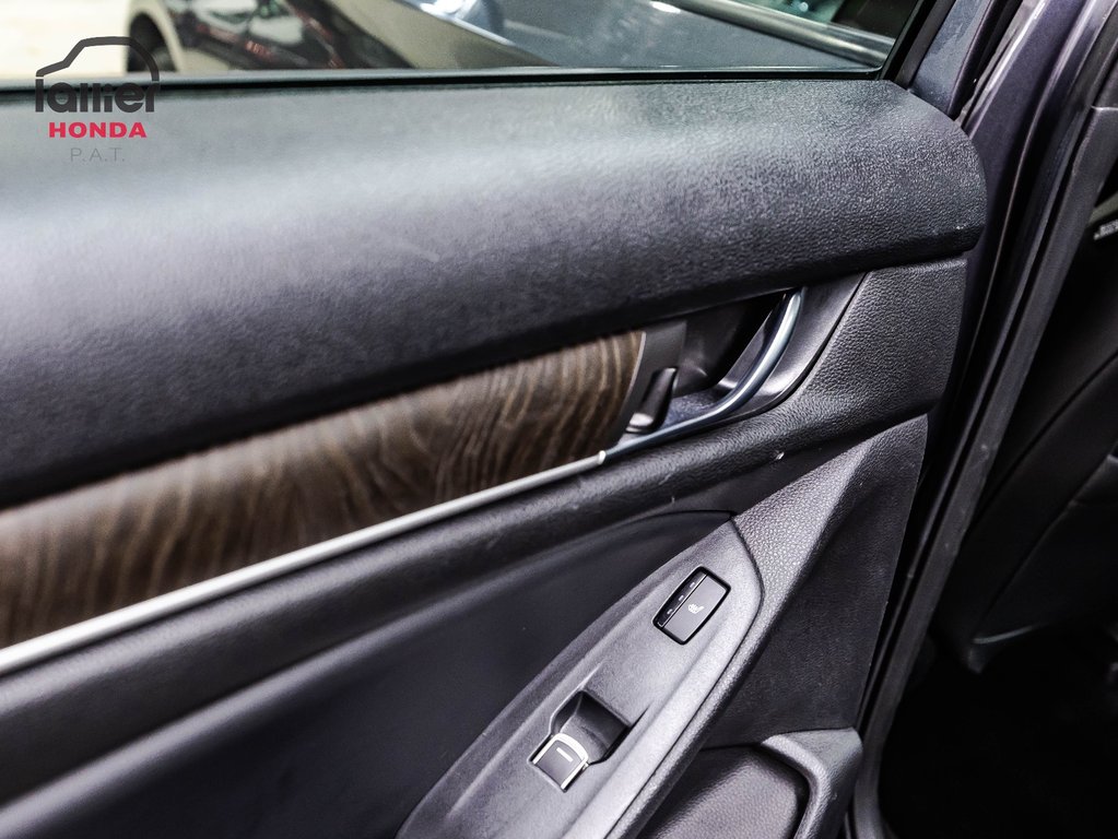 Honda Accord Sedan Touring 2022 à Montréal, Québec - 12 - w1024h768px