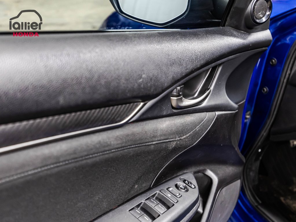 Honda Civic Hatchback Sport 2017 à Montréal, Québec - 12 - w1024h768px