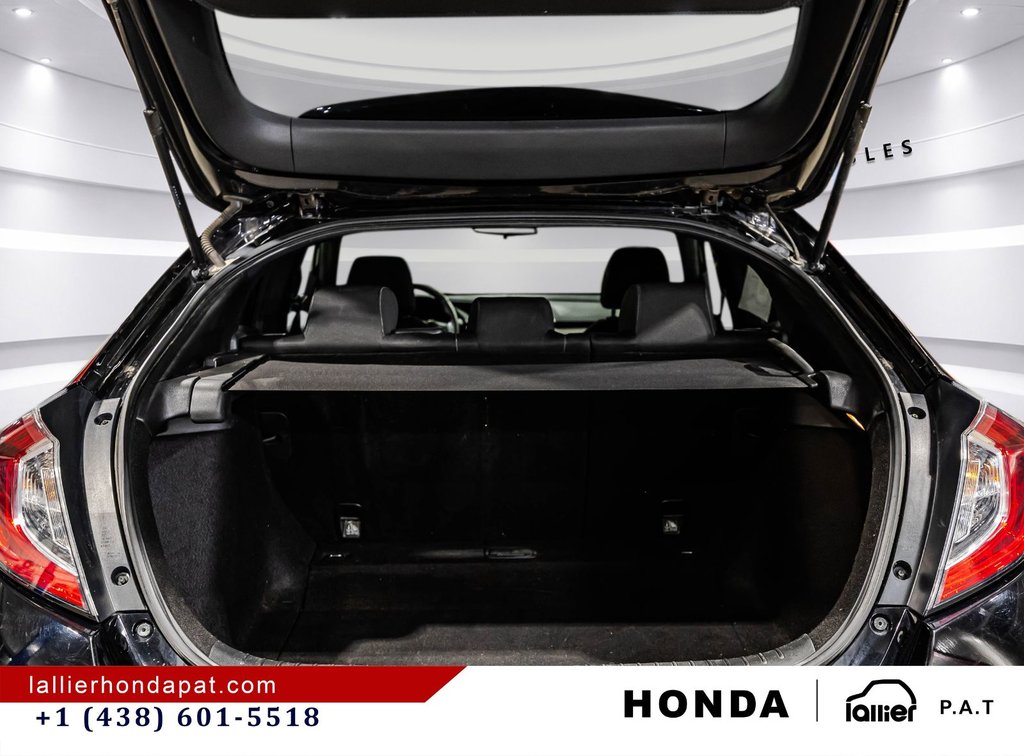 2017 Honda Civic Hatchback LX in Montreal, Quebec - 15 - w1024h768px