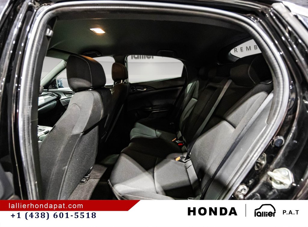2017 Honda Civic Hatchback LX in Montreal, Quebec - 13 - w1024h768px