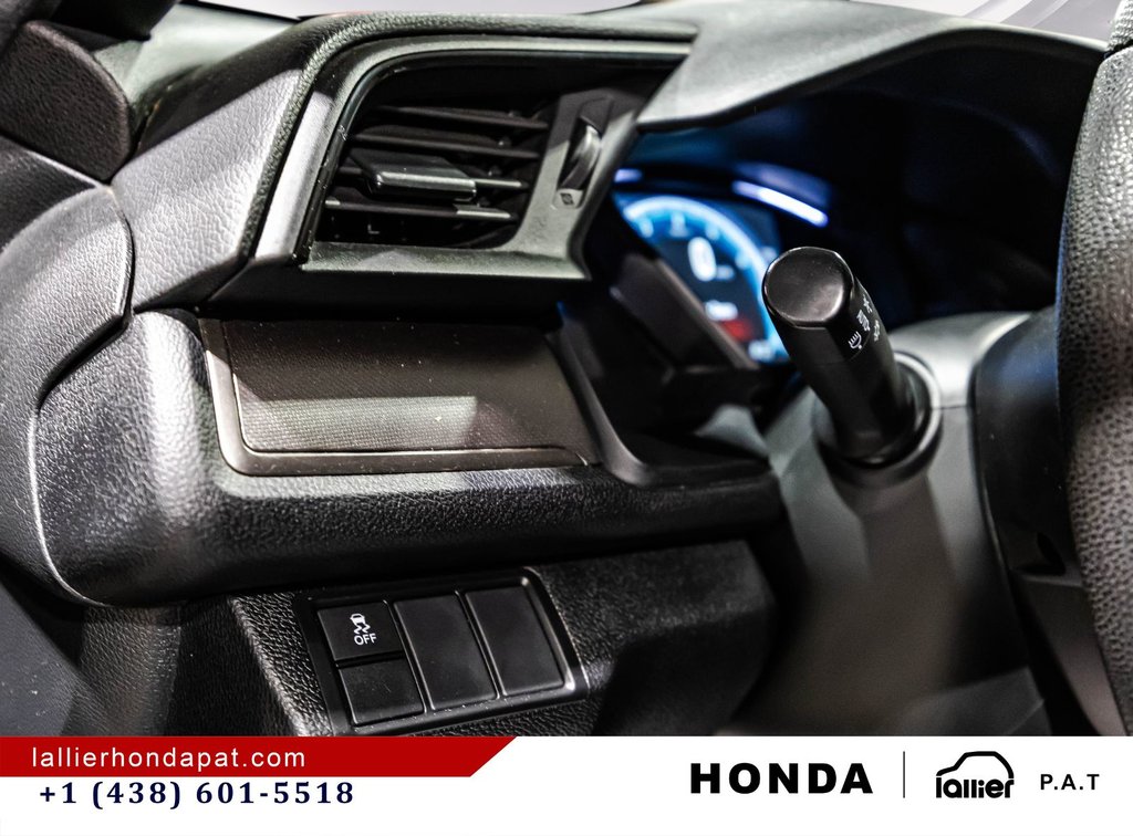 2017 Honda Civic Hatchback LX in Montreal, Quebec - 24 - w1024h768px