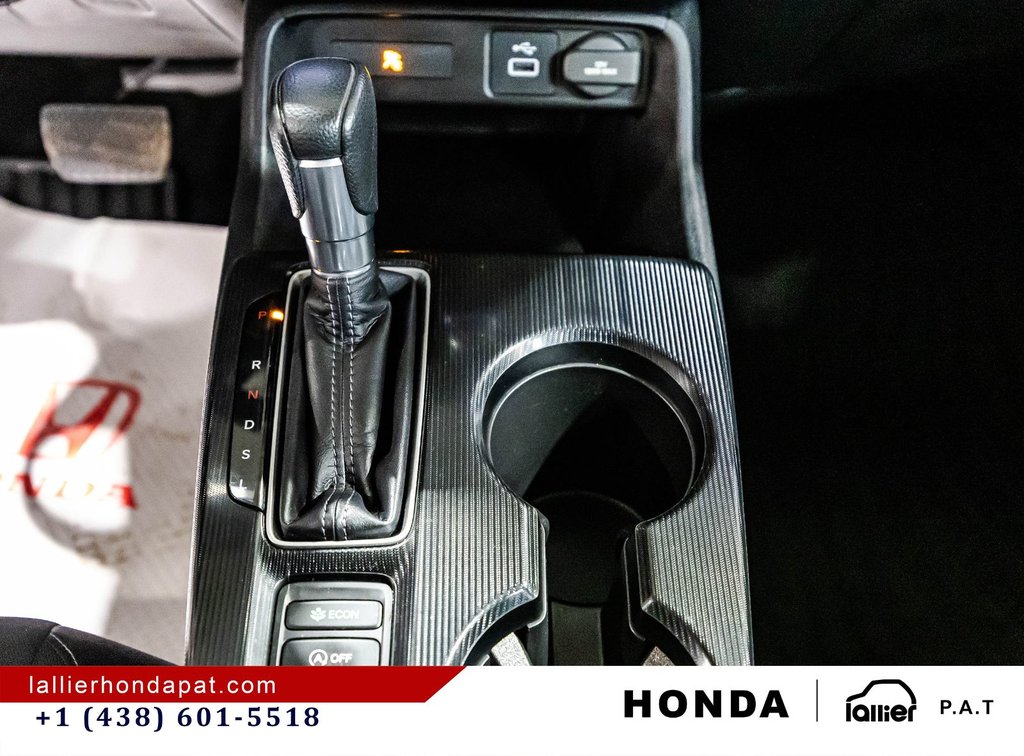 2022 Honda Civic Hatchback LX in Montreal, Quebec - 24 - w1024h768px