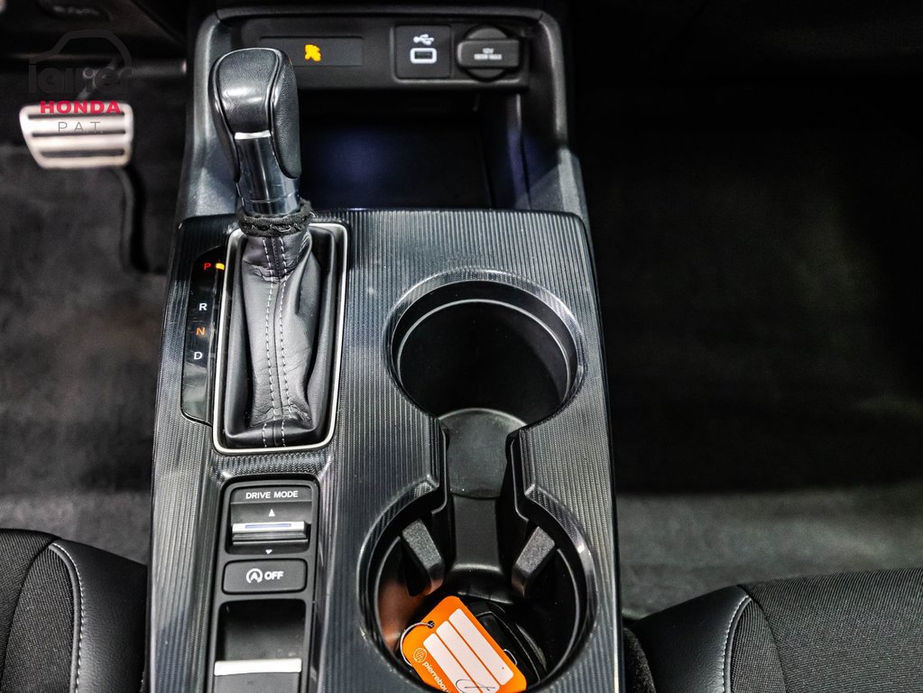 2023 Honda Civic Hatchback Sport 1 proprio jamais accidenté in Montreal, Quebec - 25 - w1024h768px