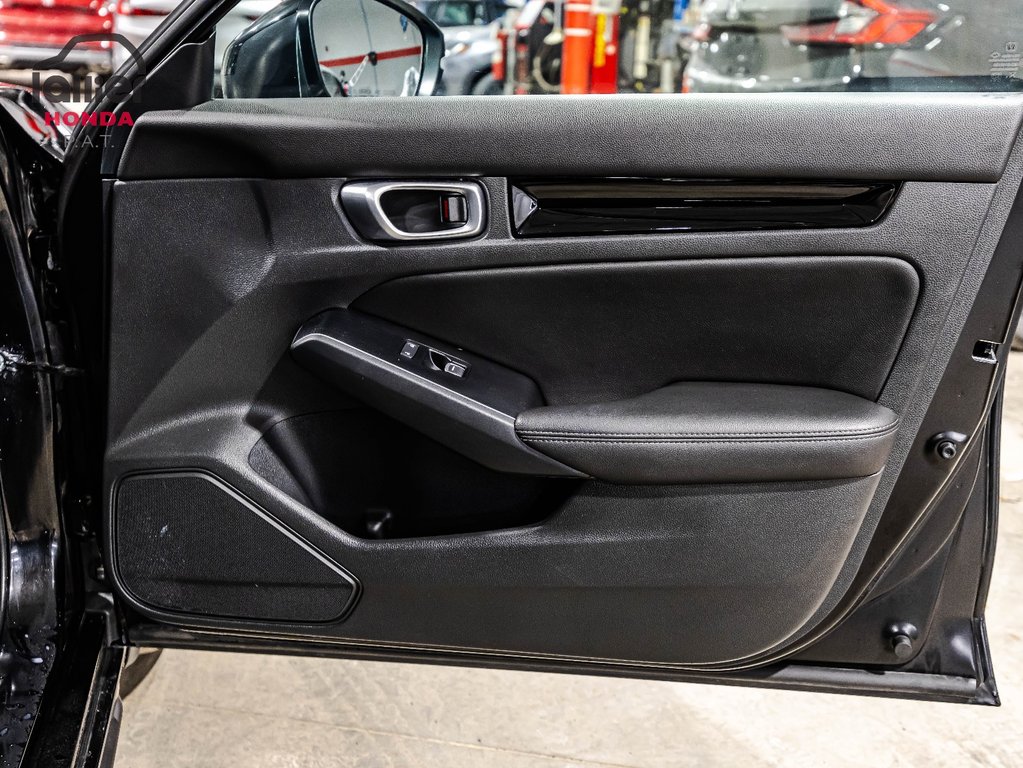 Honda Civic Hatchback SPORT TOURING 2023 à Montréal, Québec - 17 - w1024h768px