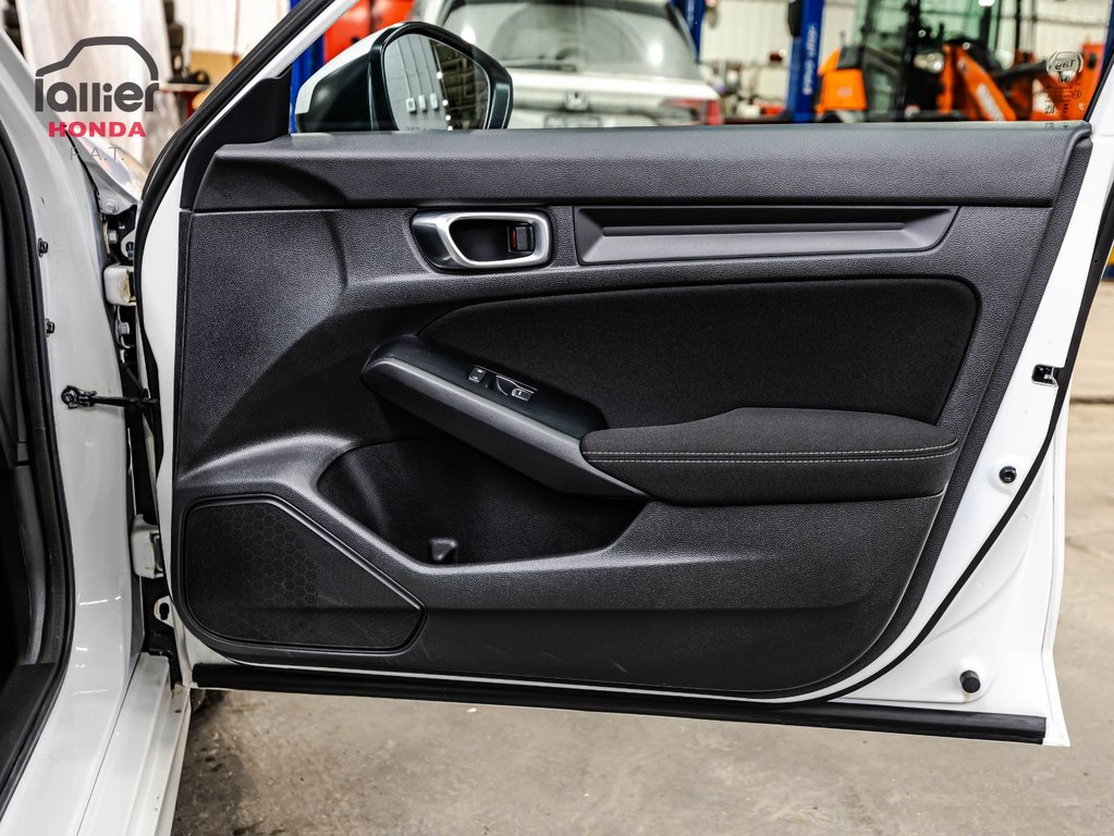 2023 Honda Civic Sdn LX-B in Montreal, Quebec - 14 - w1024h768px