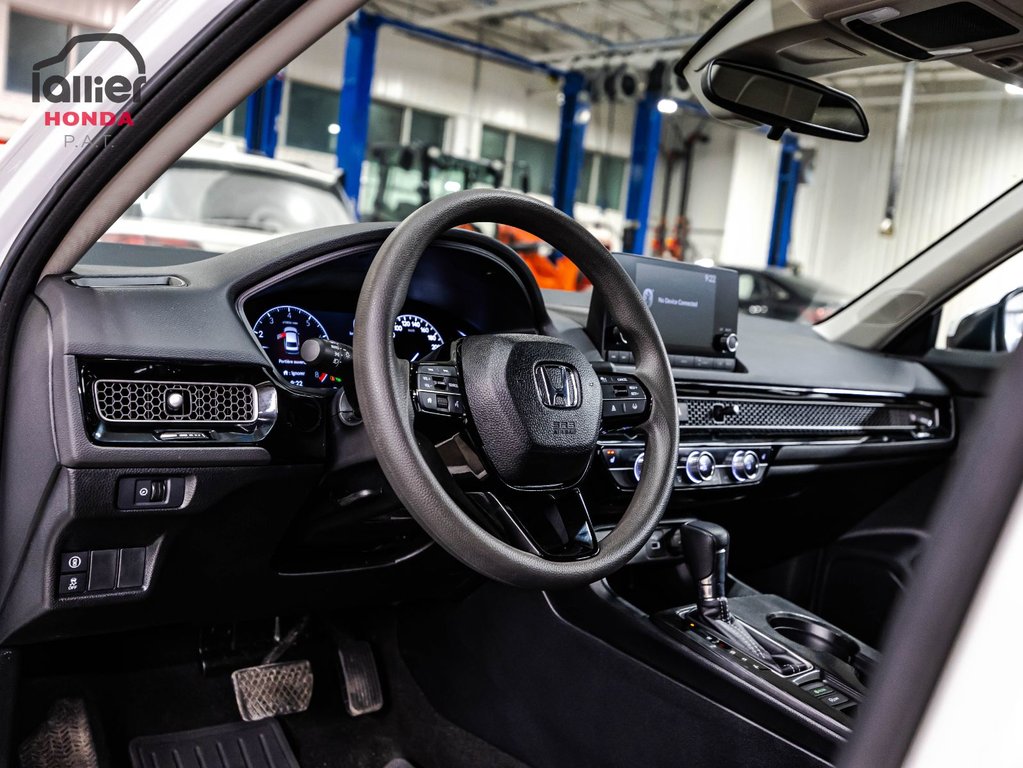 2023 Honda Civic Sdn LX-B in Montreal, Quebec - 16 - w1024h768px