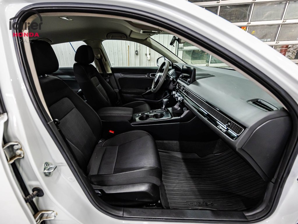 2023 Honda Civic Sdn LX-B in Montreal, Quebec - 15 - w1024h768px