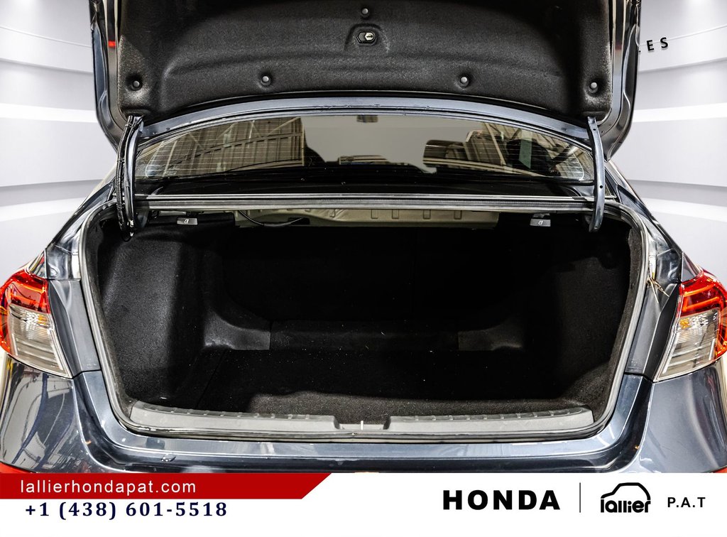 Honda Civic Sdn Sport 2023 à Montréal, Québec - 15 - w1024h768px