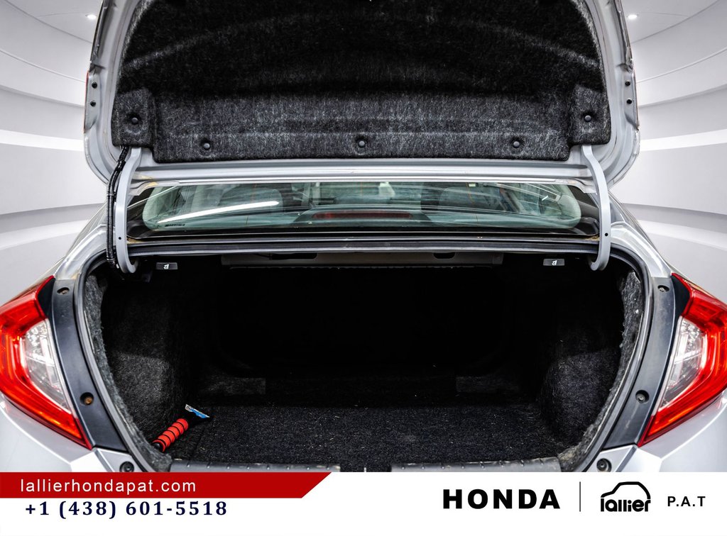 2016 Honda Civic Sedan LX in Montréal, Quebec - 13 - w1024h768px