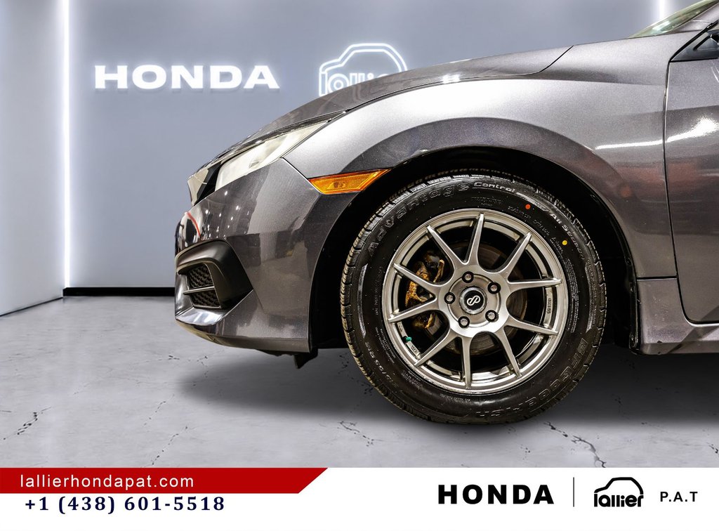 2016 Honda Civic Sedan LX in Montréal, Quebec - 10 - w1024h768px