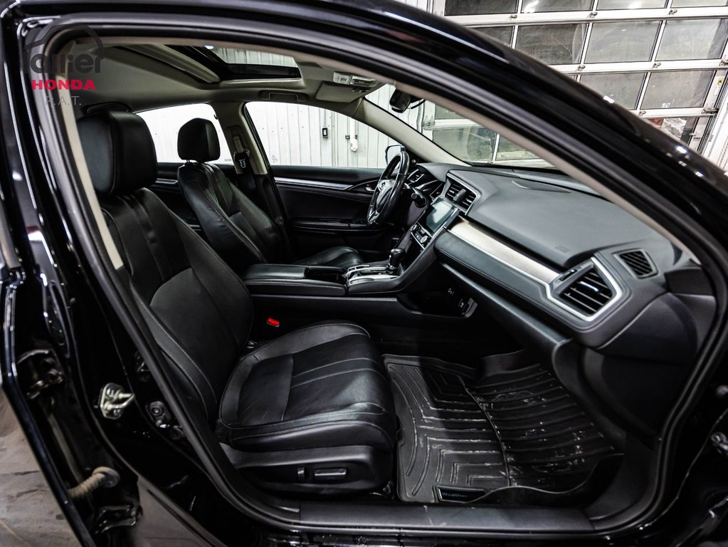 2018 Honda Civic Sedan Touring in Montreal, Quebec - 18 - w1024h768px