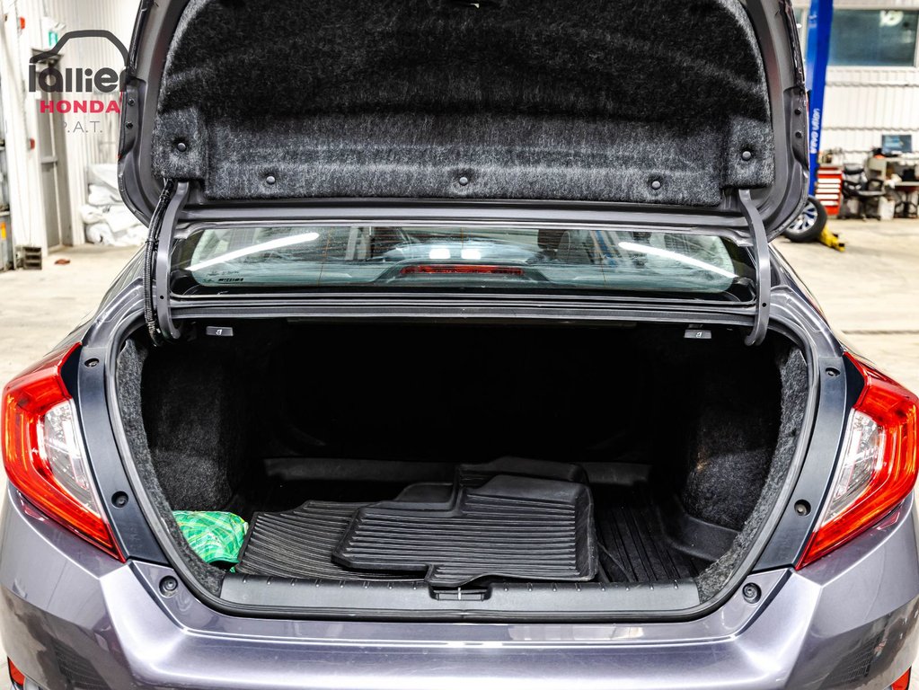 2018 Honda Civic Sedan SE in Montreal, Quebec - 16 - w1024h768px