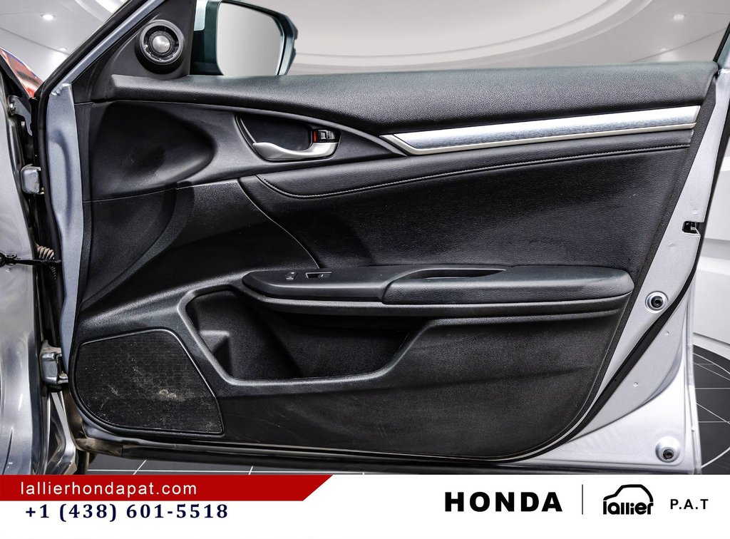 Honda Civic Sedan Touring 2018 à Montréal, Québec - 17 - w1024h768px