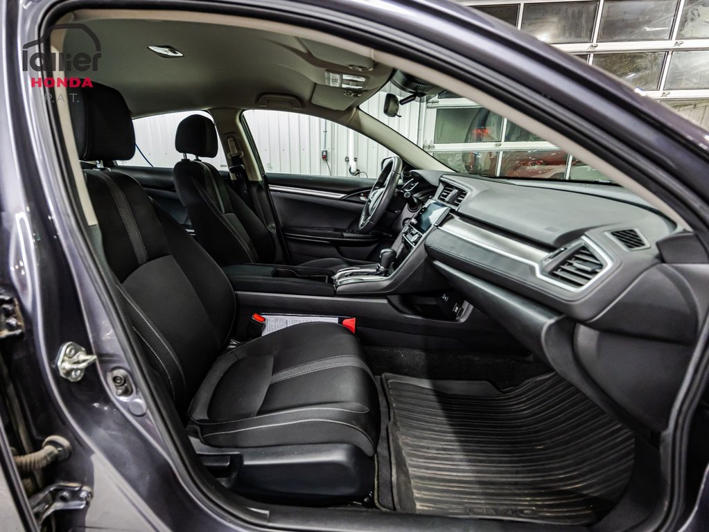 2019  Civic Sedan LX retour de location jamais accidenté in Montreal, Quebec - 17 - w1024h768px