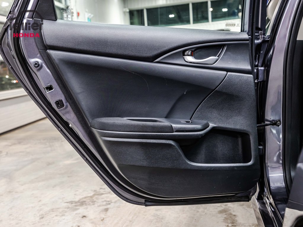 Civic Sedan LX retour de location jamais accidenté 2019 à , Québec - 12 - w1024h768px