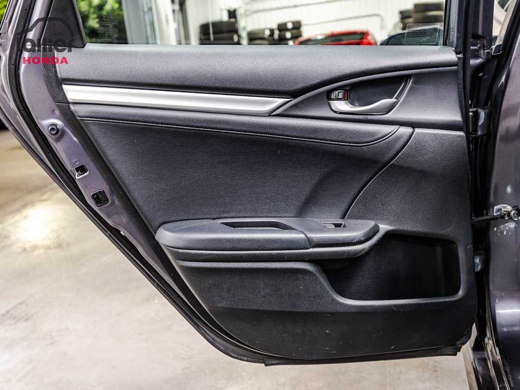 Honda Civic Sedan Touring La plus équipée des Civic 2019 à Montréal, Québec - 13 - w1024h768px