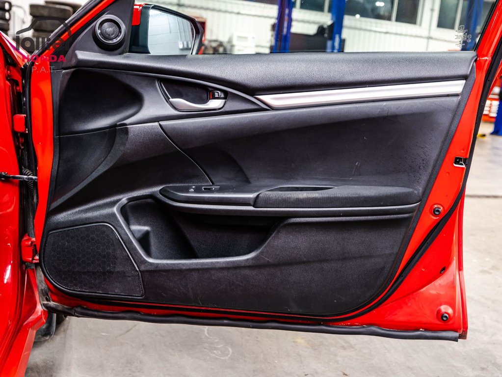 Honda Civic Sedan LX 2019 à , Québec - 16 - w1024h768px