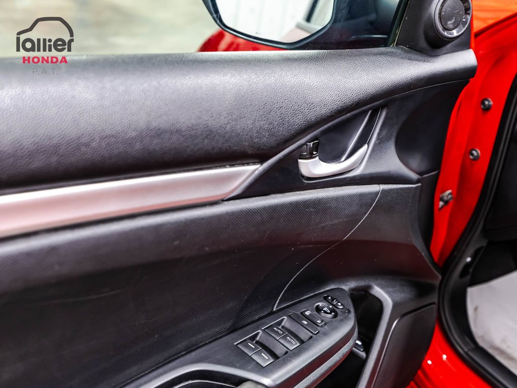Honda Civic Sedan LX 2019 à , Québec - 11 - w1024h768px