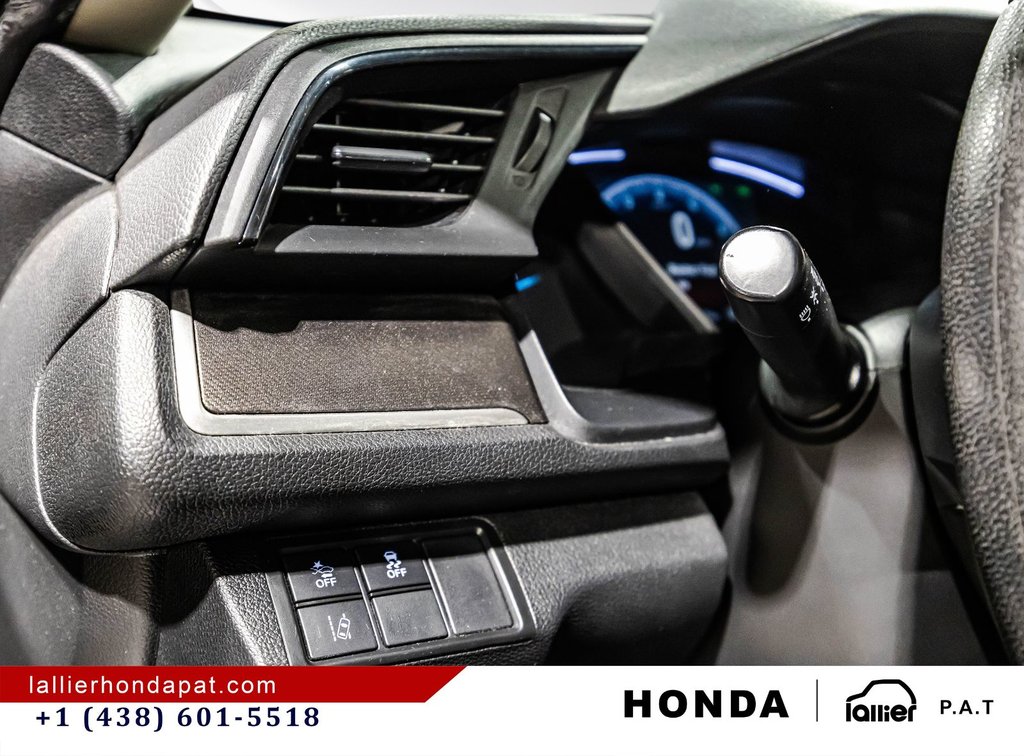 2019 Honda Civic Sedan LX in Montréal, Quebec - 19 - w1024h768px