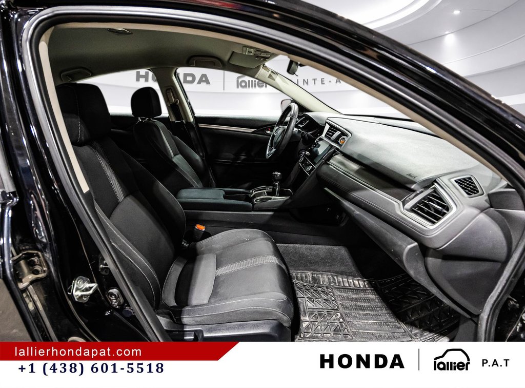2019 Honda Civic Sedan LX in Montréal, Quebec - 16 - w1024h768px