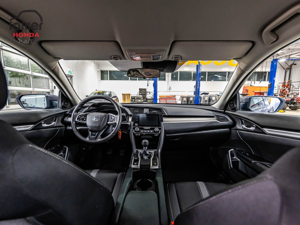 2020  Civic Sedan LX retour de location in Montreal, Quebec - 14 - w1024h768px
