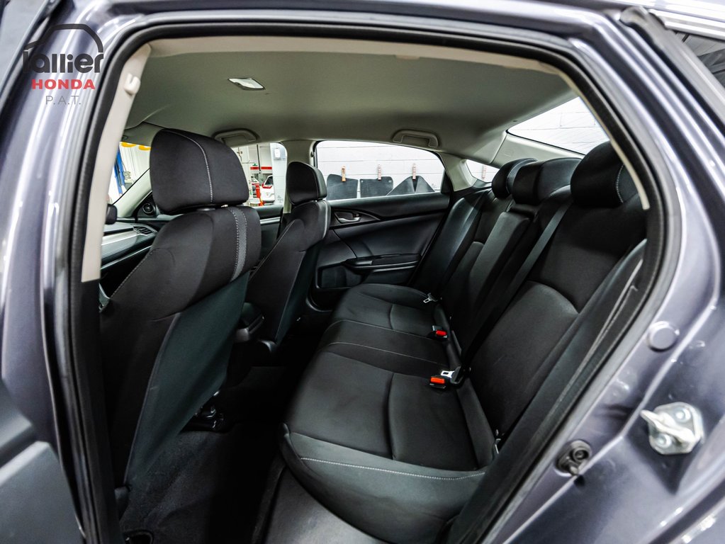 2020  Civic Sedan LX retour de location in Montreal, Quebec - 13 - w1024h768px