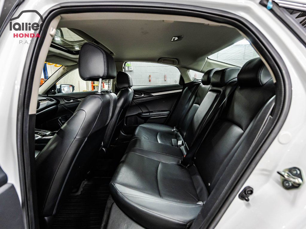 Honda Civic Sedan Touring excellente condition 2020 à , Québec - 14 - w1024h768px
