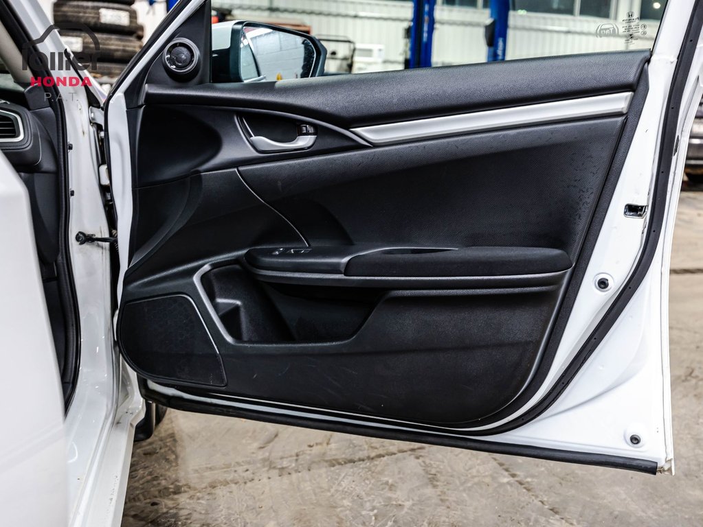 2020 Honda Civic Sedan LX in Montreal, Quebec - 13 - w1024h768px