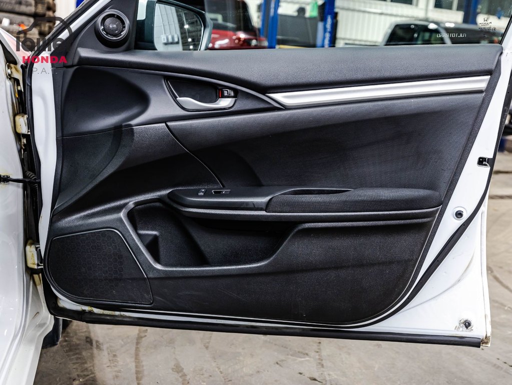 2020 Honda Civic Sedan LX in Montreal, Quebec - 14 - w1024h768px