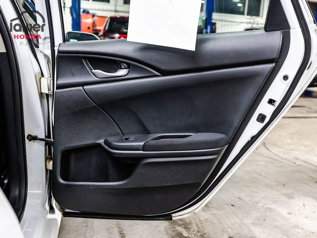 2020 Honda Civic Sedan LX in Montreal, Quebec - 13 - w1024h768px
