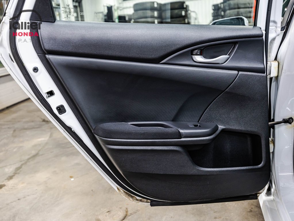 2020 Honda Civic Sedan LX in Montreal, Quebec - 12 - w1024h768px