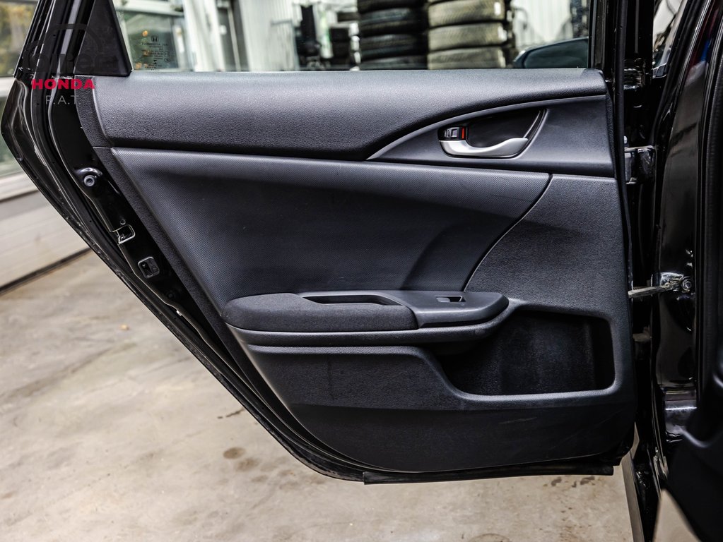 Honda Civic Sedan LX 2020 à Montréal, Québec - 12 - w1024h768px