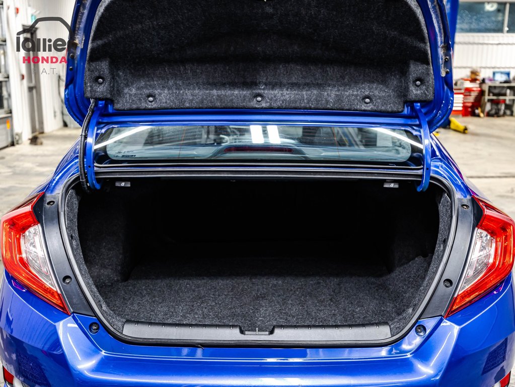 Honda Civic Sedan Sport 2020 à Montréal, Québec - 16 - w1024h768px