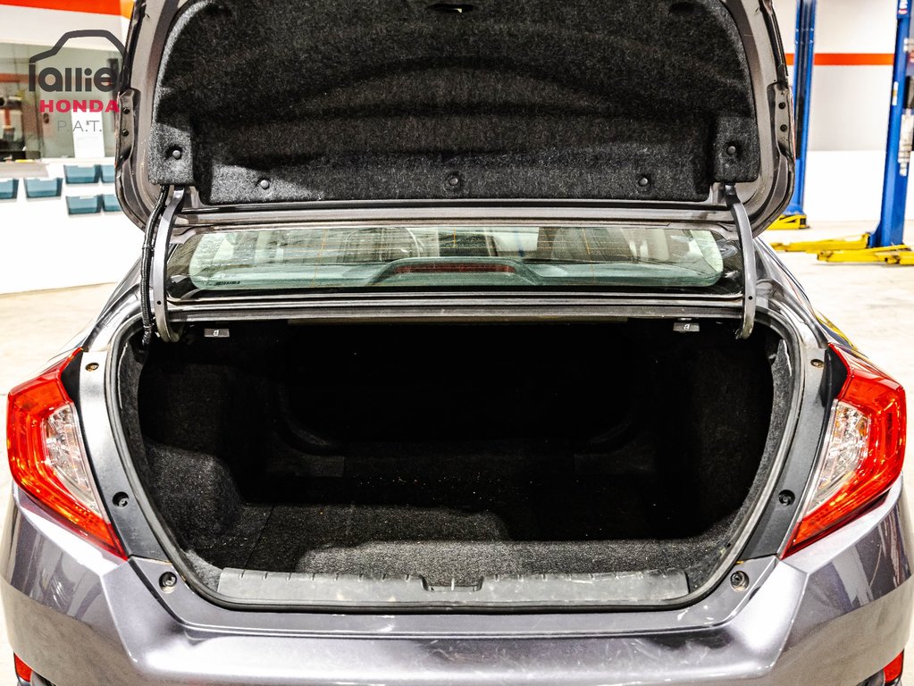 Honda Civic Sedan LX 2021 à , Québec - 11 - w1024h768px