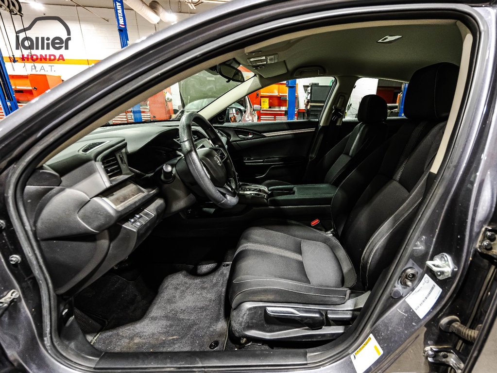 Honda Civic Sedan LX 2021 à , Québec - 14 - w1024h768px