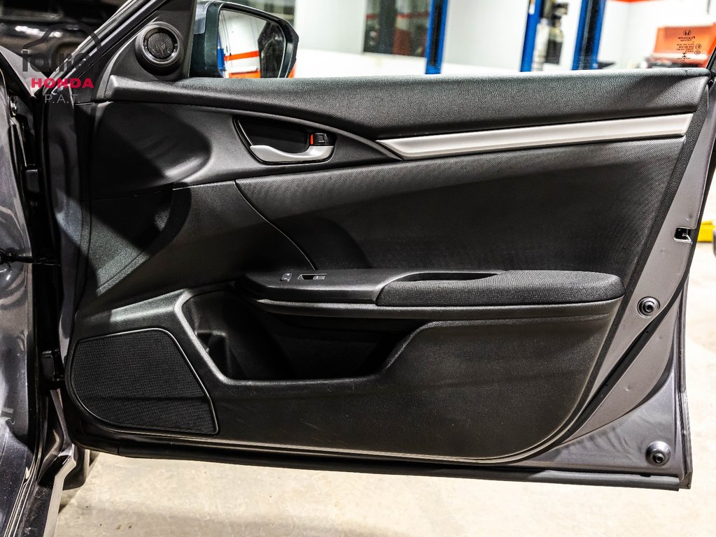 Honda Civic Sedan LX 2021 à , Québec - 12 - w1024h768px