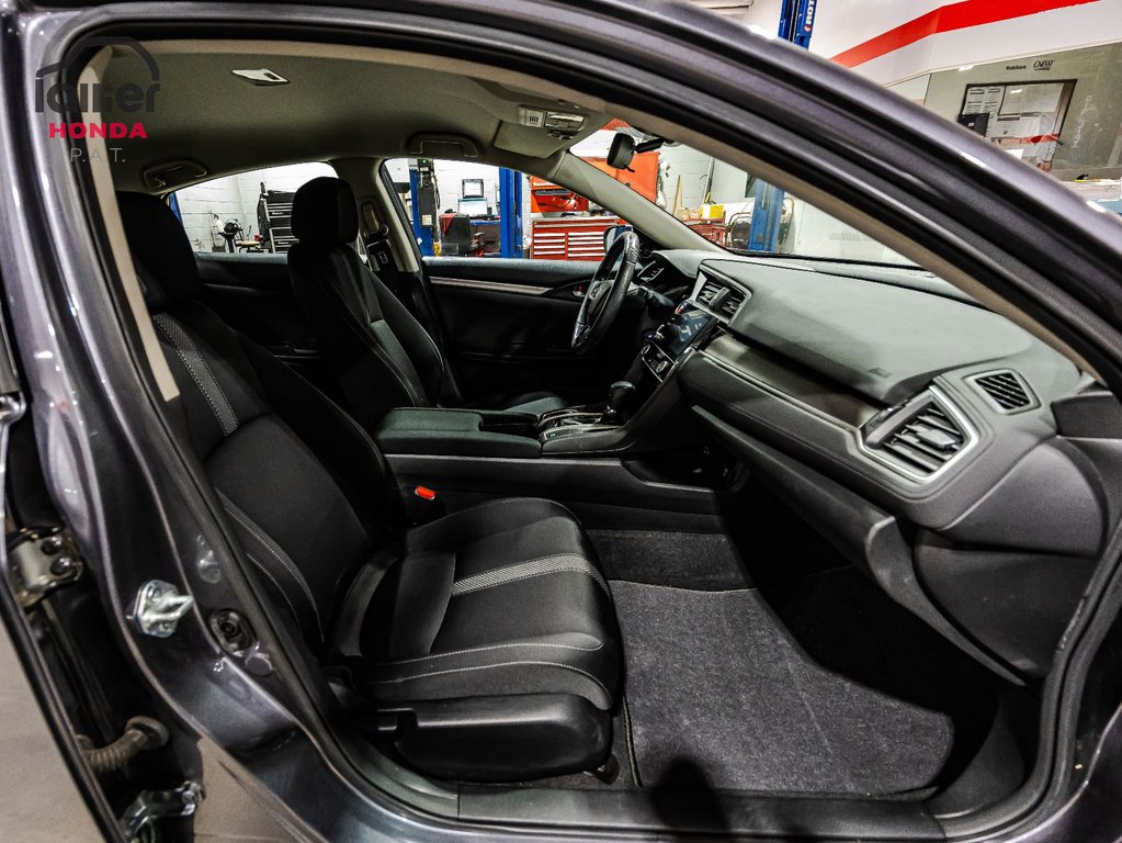 Honda Civic Sedan LX 2021 à , Québec - 13 - w1024h768px