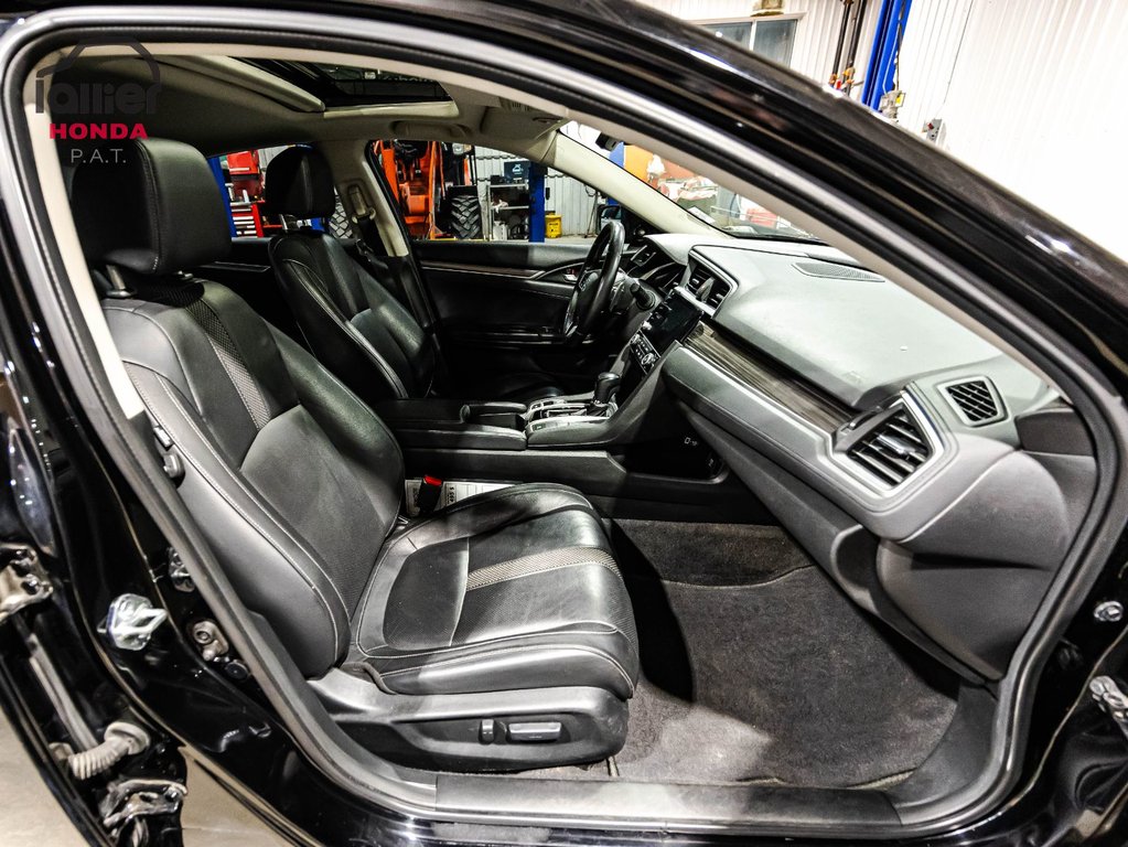 Honda Civic Sedan Touring 2021 à Montréal, Québec - 18 - w1024h768px